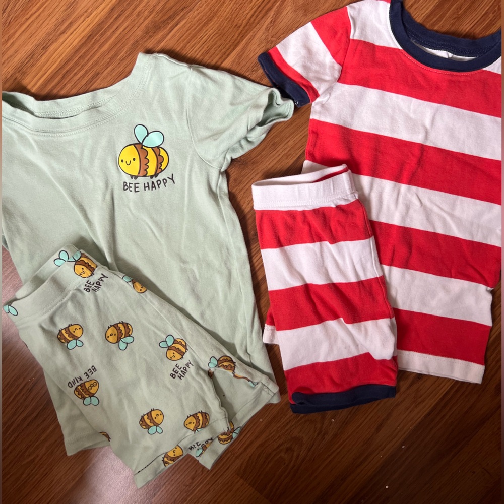 Old navy Boys Two Piece Pajama Sets